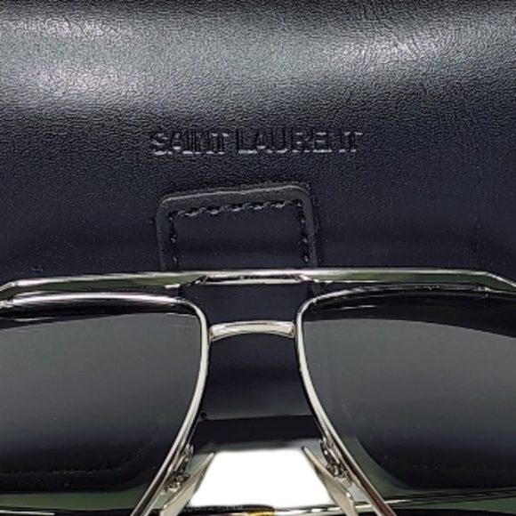 Saint Laurent Unisex Sunglasses - Picture 10 of 10